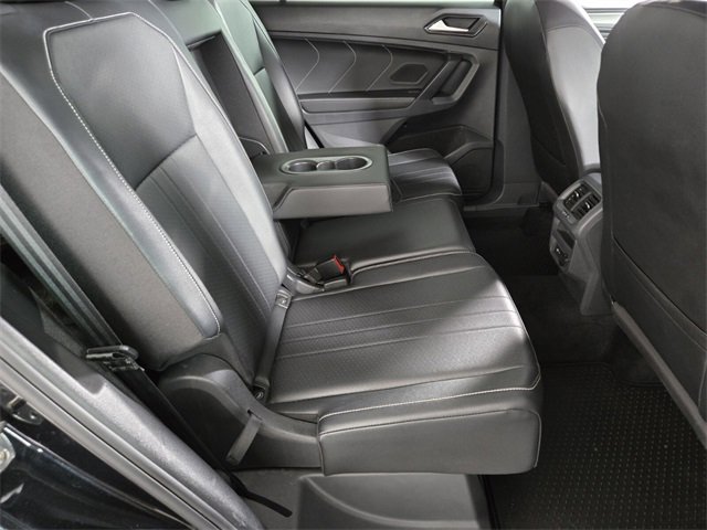 Used 2023 Volkswagen Tiguan SE R-Line image 21