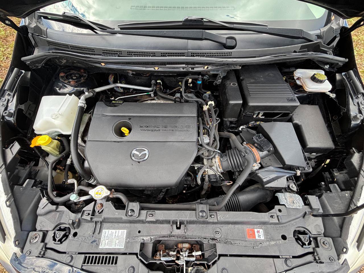 Used 2014 MAZDA MAZDA5 Sport FWD image 9