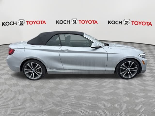 Used 2016 BMW 228i xDrive Convertible image 9