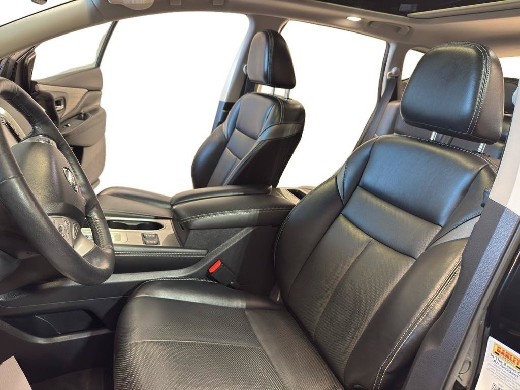 Used 2018 Nissan Murano SL w/ Moonroof Package AWD/4WD image 16