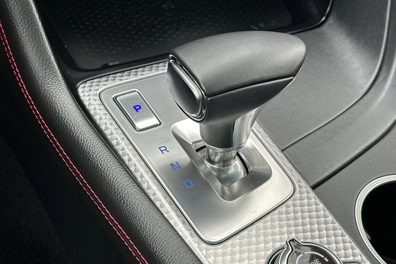 Used 2023 Genesis G70 2.0T w/ Sport Prestige Package image 21