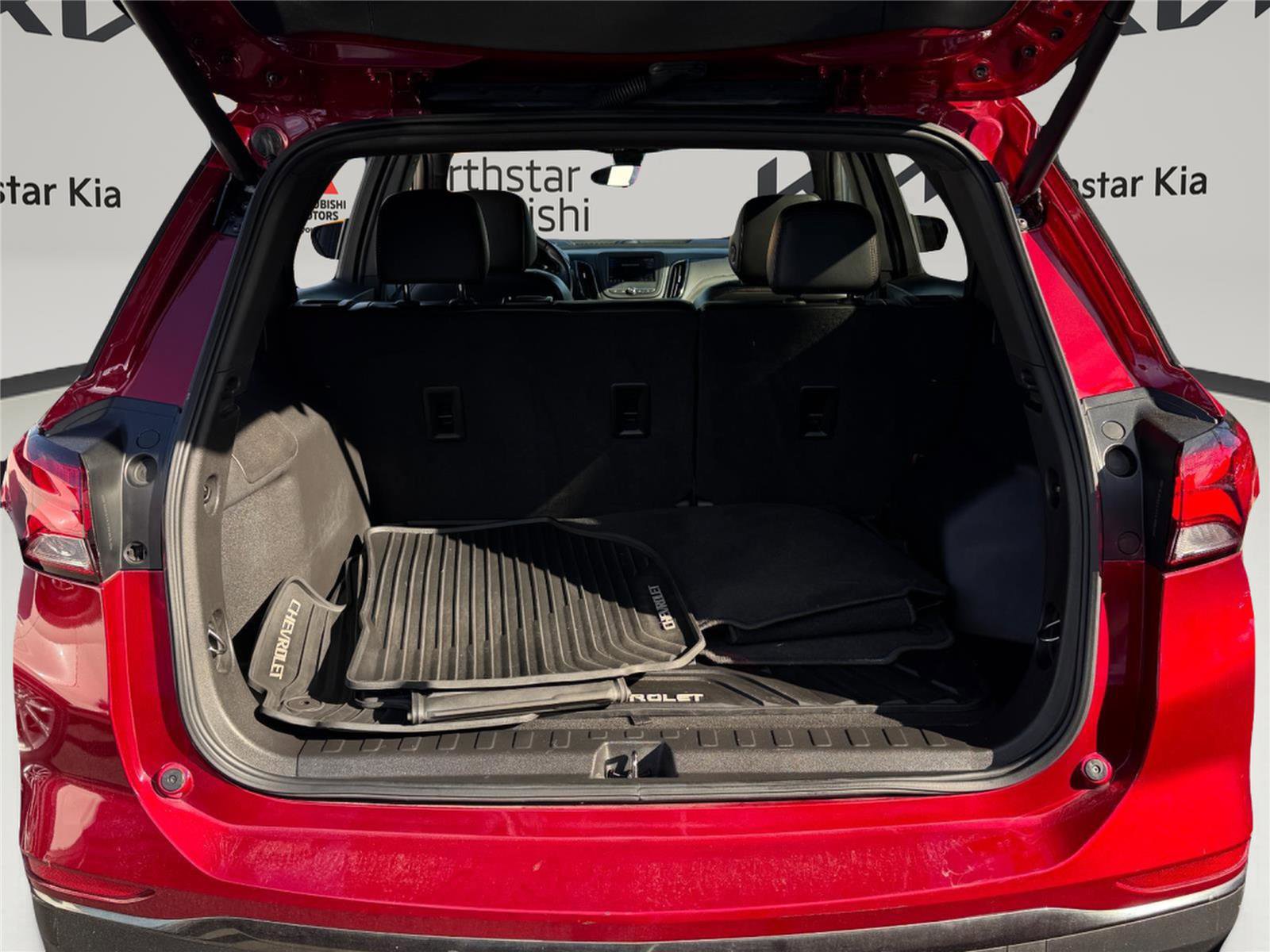 Used 2023 Chevrolet Equinox RS image 25