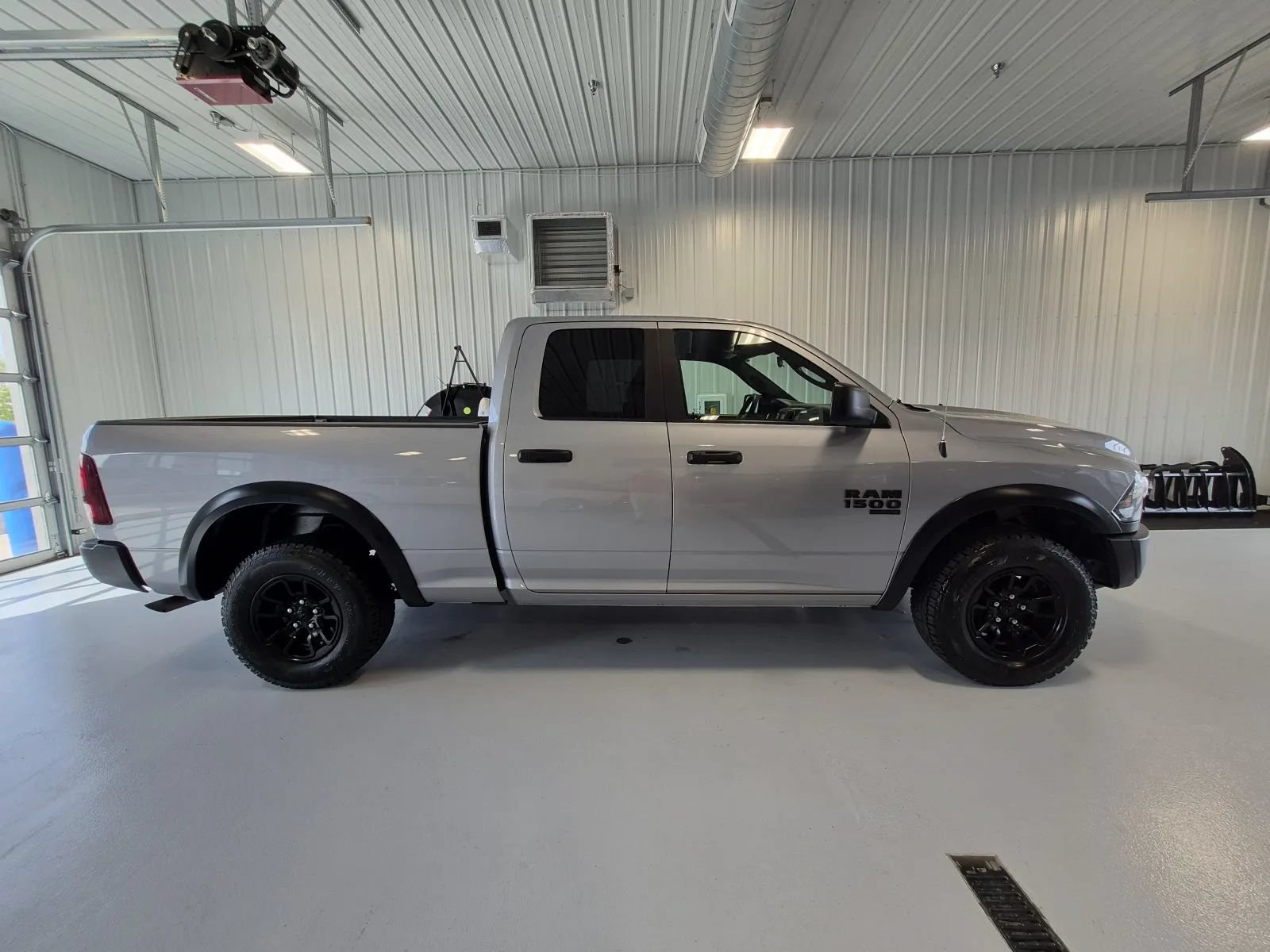 Used 2022 RAM 1500 Warlock w/ Warlock All Terrain Package AWD/4WD image 2