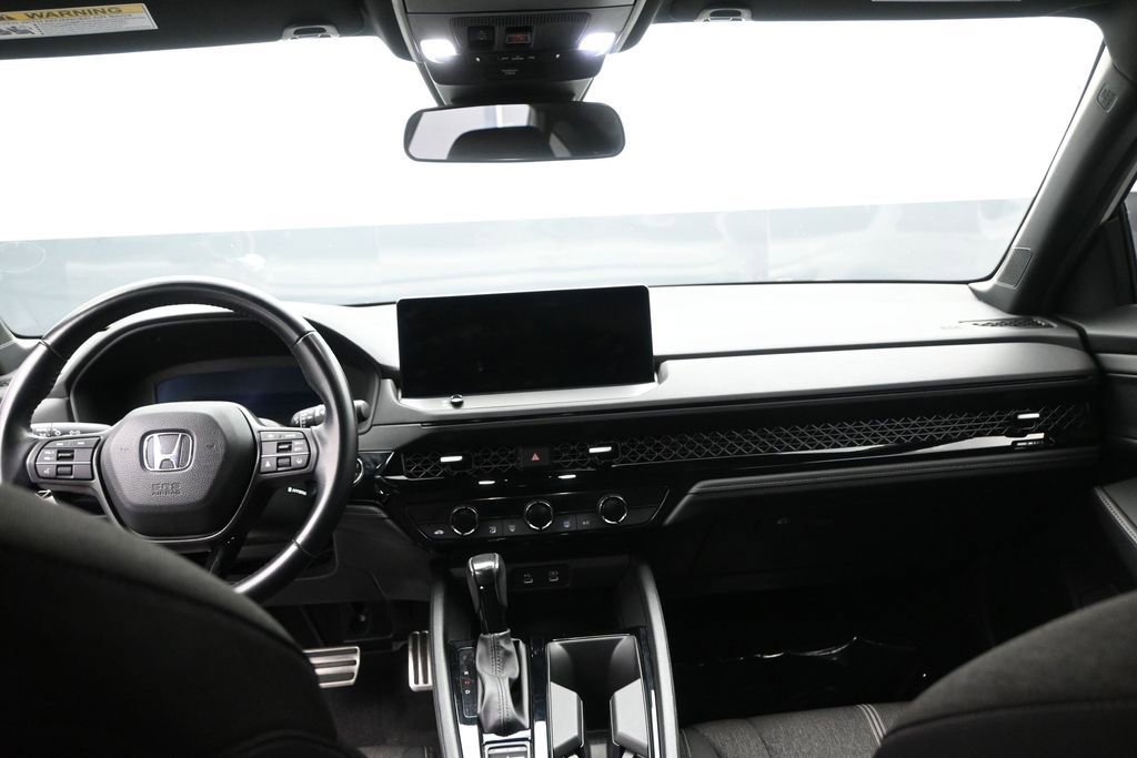 Used 2023 Honda Accord Sport image 14