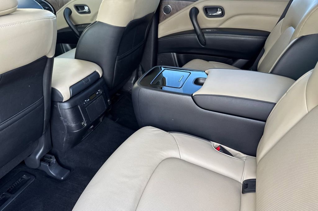 Used 2023 INFINITI QX80 Premium Select w/ Cargo Package image 11