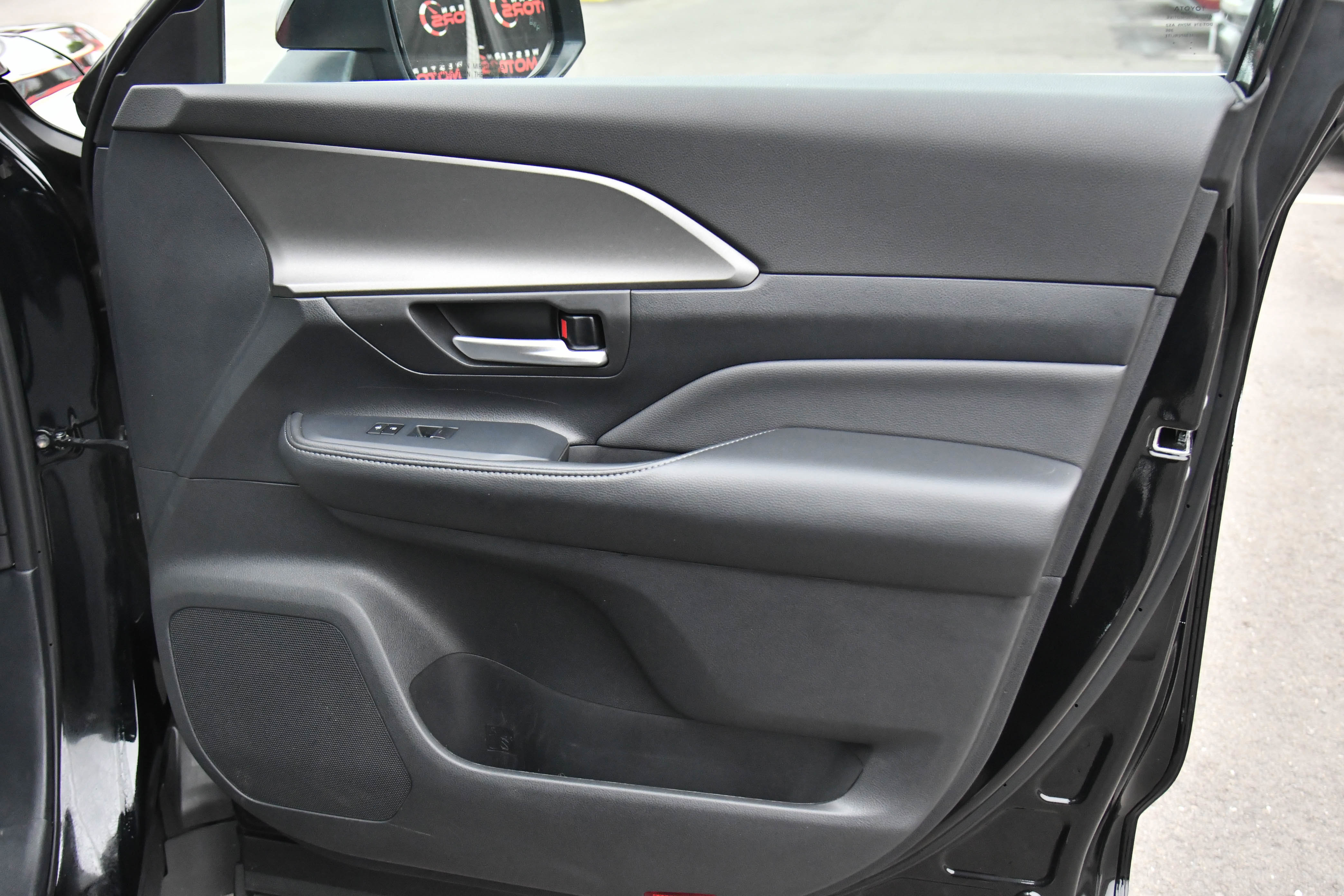 Used 2025 Toyota Grand Highlander AWD image 52