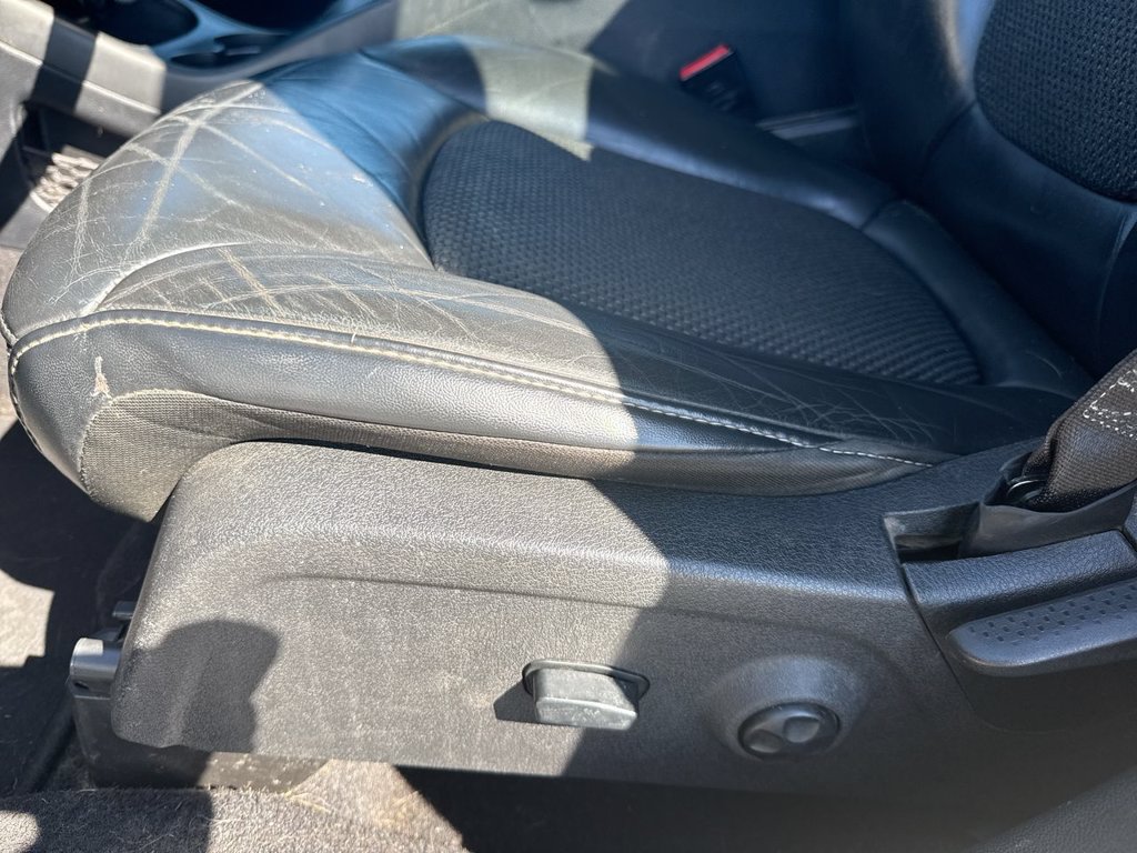 Used 2020 Dodge Journey Crossroad w/ Popular Equipment Group FWD image 15