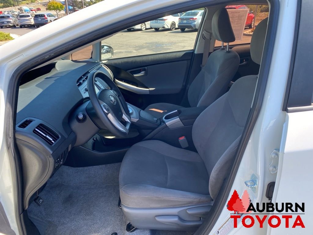 Used 2015 Toyota Prius Two FWD image 24