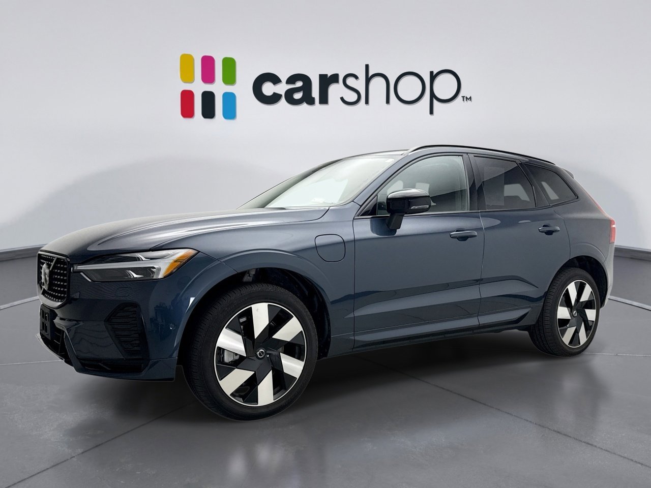 Used 2025 Volvo XC60 T8 Plus w/ Protection Package Premier AWD/4WD image 1
