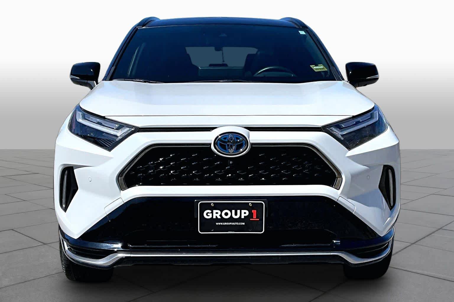 Certified 2023 Toyota RAV4 XSE w/ Premium Package AWD/4WD image 4