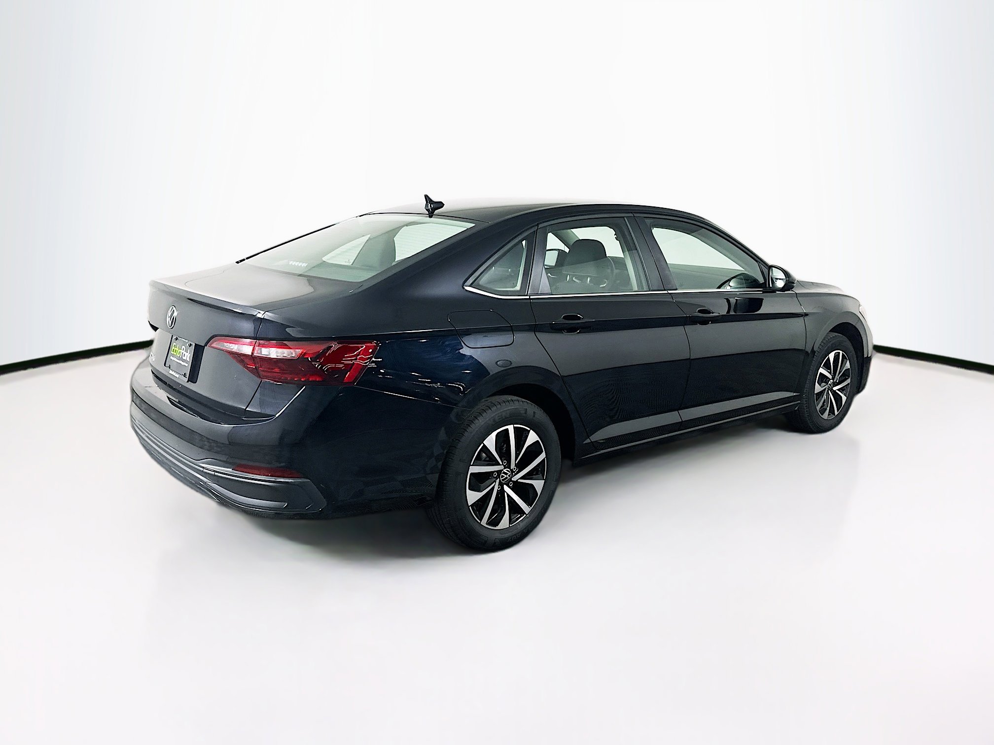 Used 2024 Volkswagen Jetta S image 9