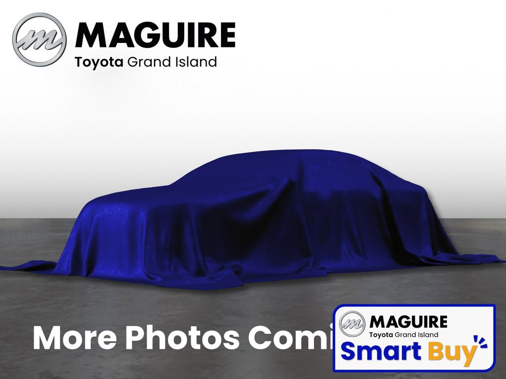 Used 2015 Toyota RAV4 Limited w/ Technology Package AWD/4WD image 1