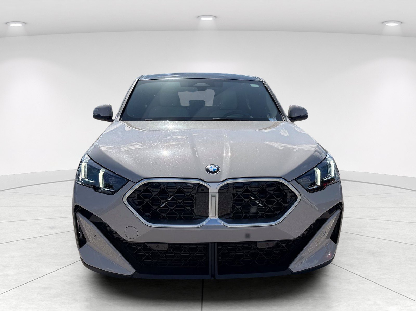 New 2026 BMW X2 xDrive28i w/ Technology Package AWD/4WD image 2