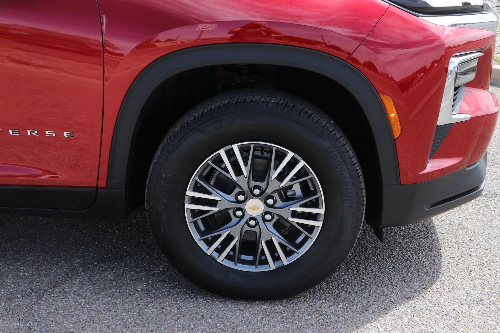 New 2026 Chevrolet Traverse LT w/ Driver Confidence Package FWD image 9