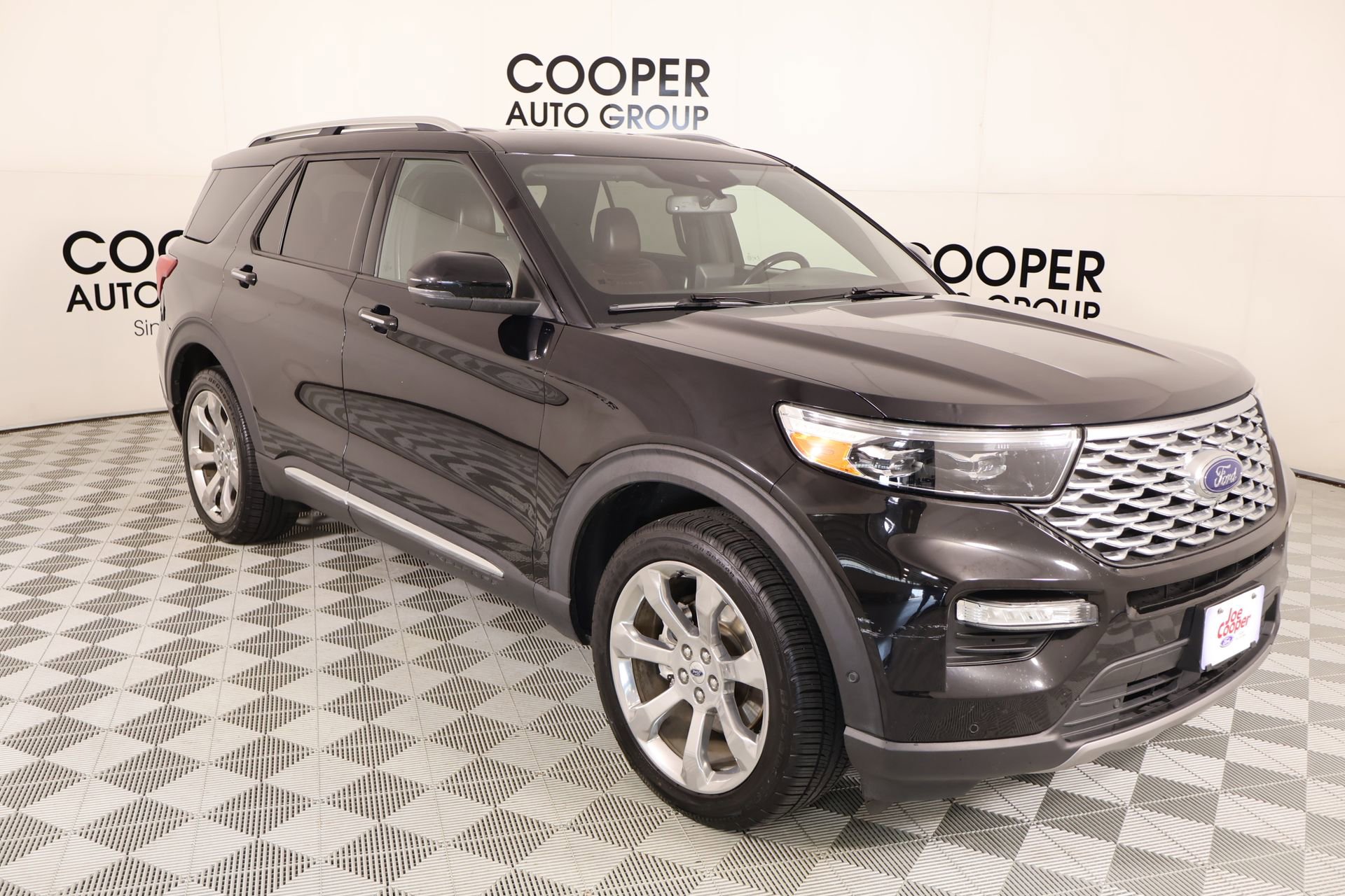Used 2020 Ford Explorer Platinum w/ Premium Technology Package