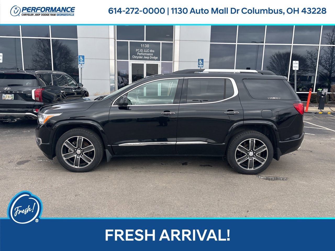 Used 2017 GMC Acadia Denali w/ Technology Package image 7