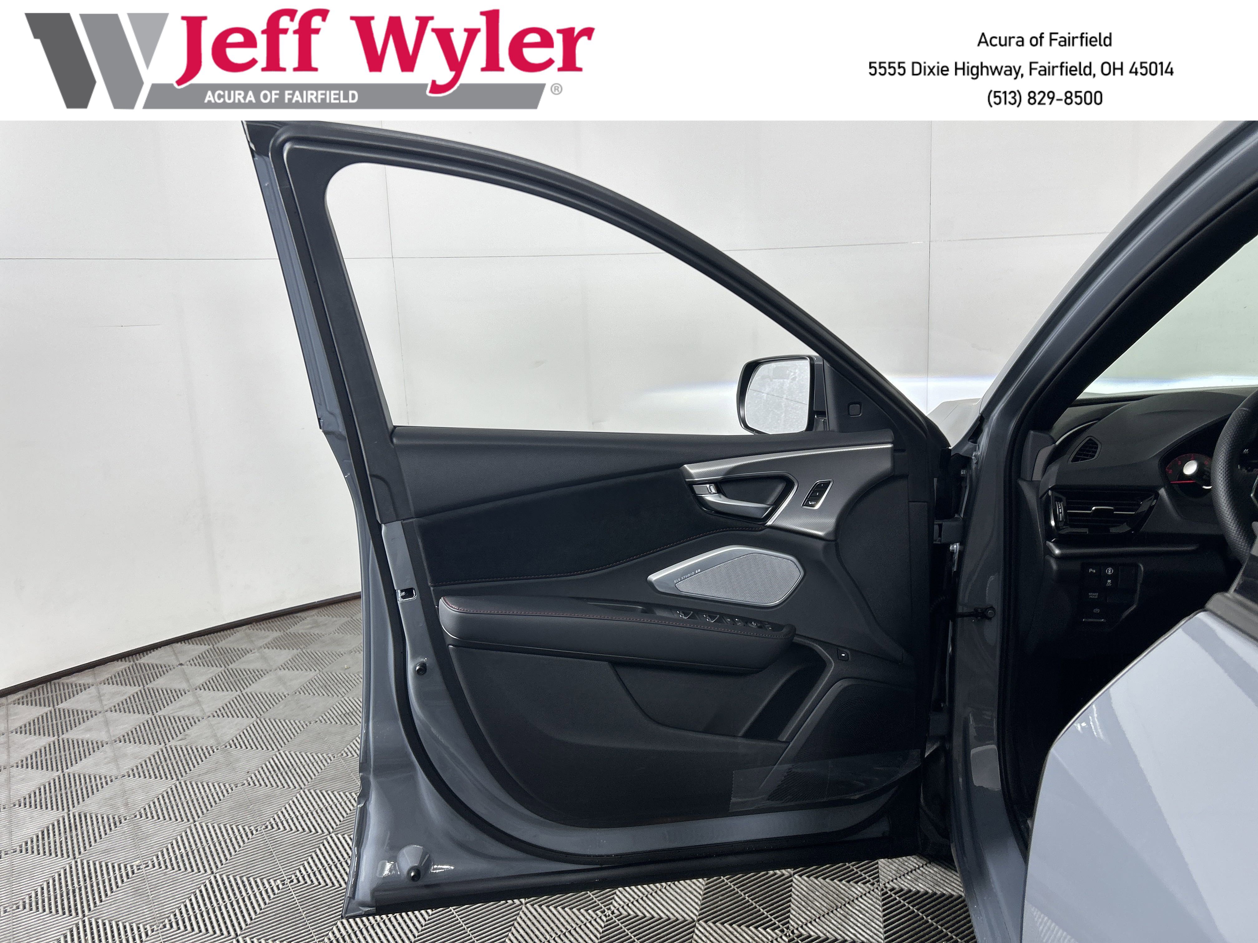 New 2025 Acura RDX A-Spec image 17