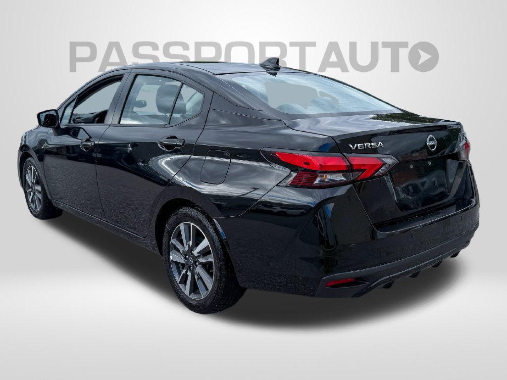 Used 2024 Nissan Versa SV FWD image 3