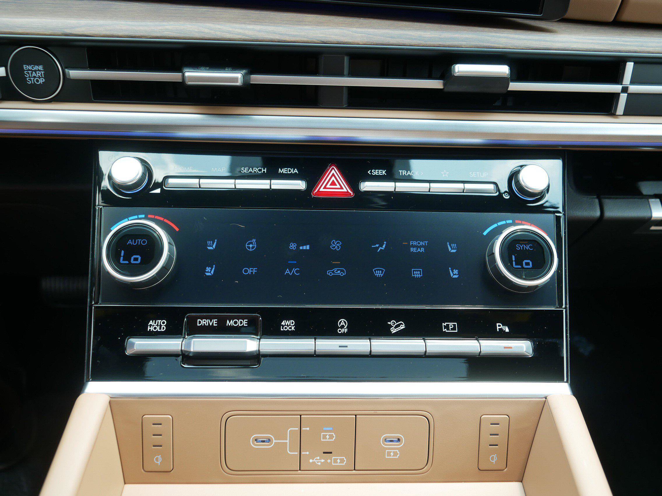 New 2026 Hyundai Santa Fe Limited AWD/4WD image 9