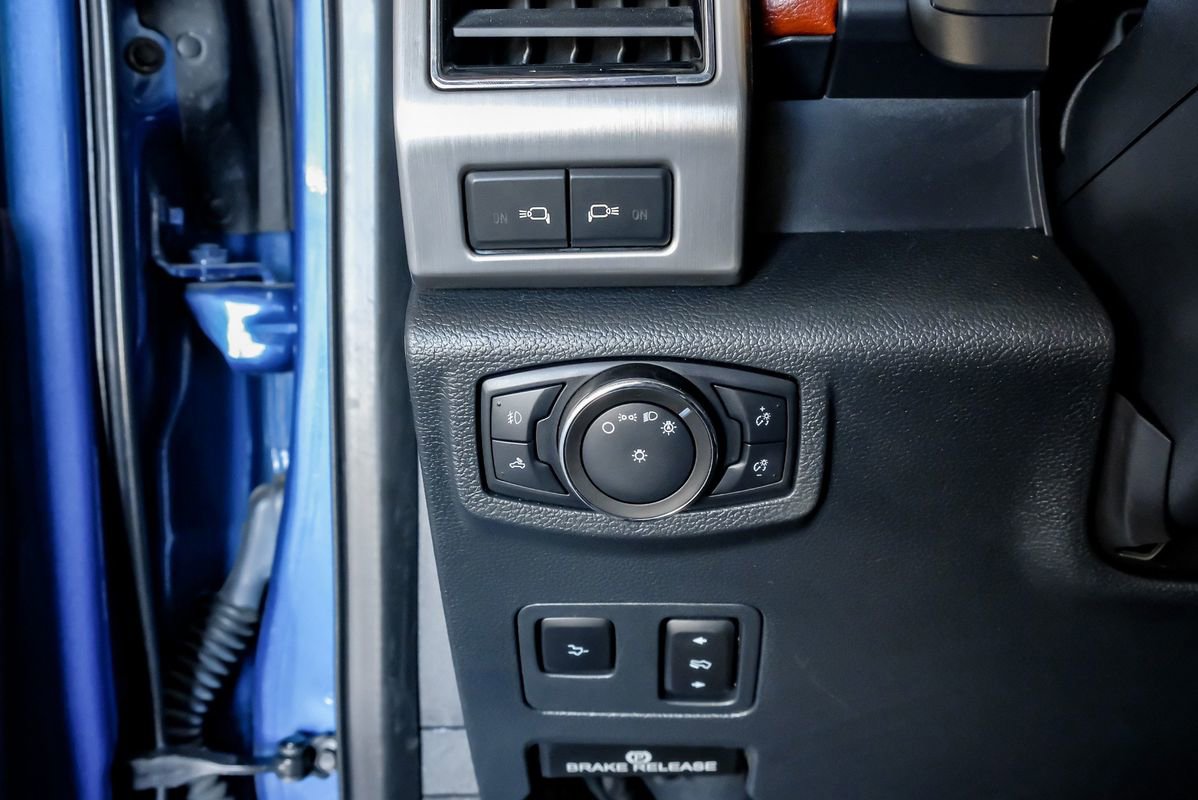 Used 2022 Ford F450 Platinum w/ FX4 Off-Road Package image 28