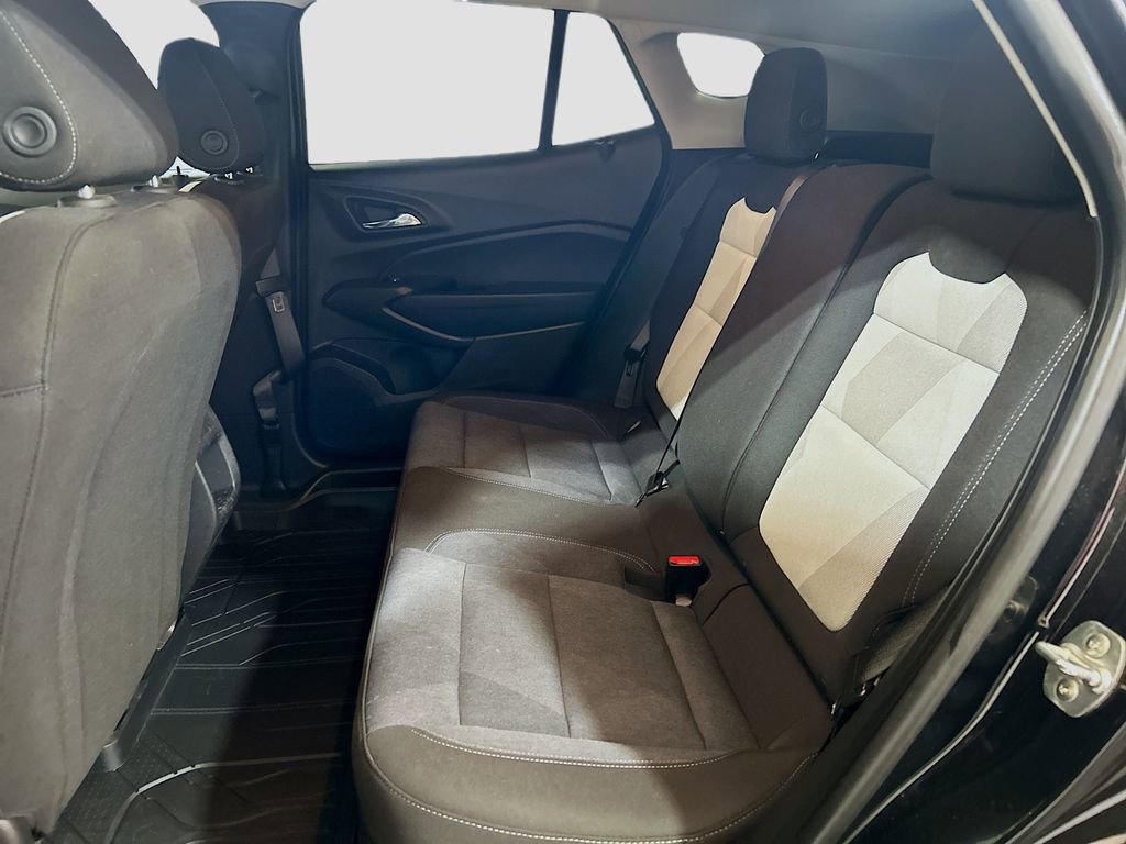 Used 2024 Chevrolet Trax LS w/ LS Convenience Package FWD image 20