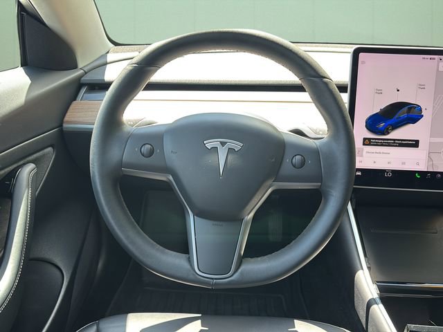 Used 2020 Tesla Model 3 Standard Range Plus RWD image 15