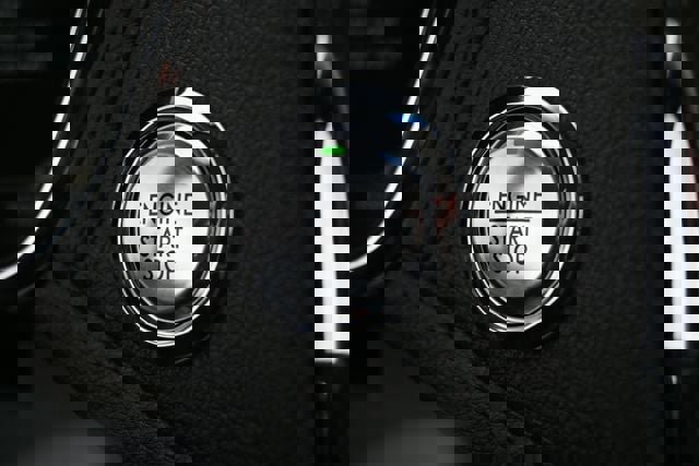 Used 2017 Lincoln Continental Reserve w/ Technology Package image 33