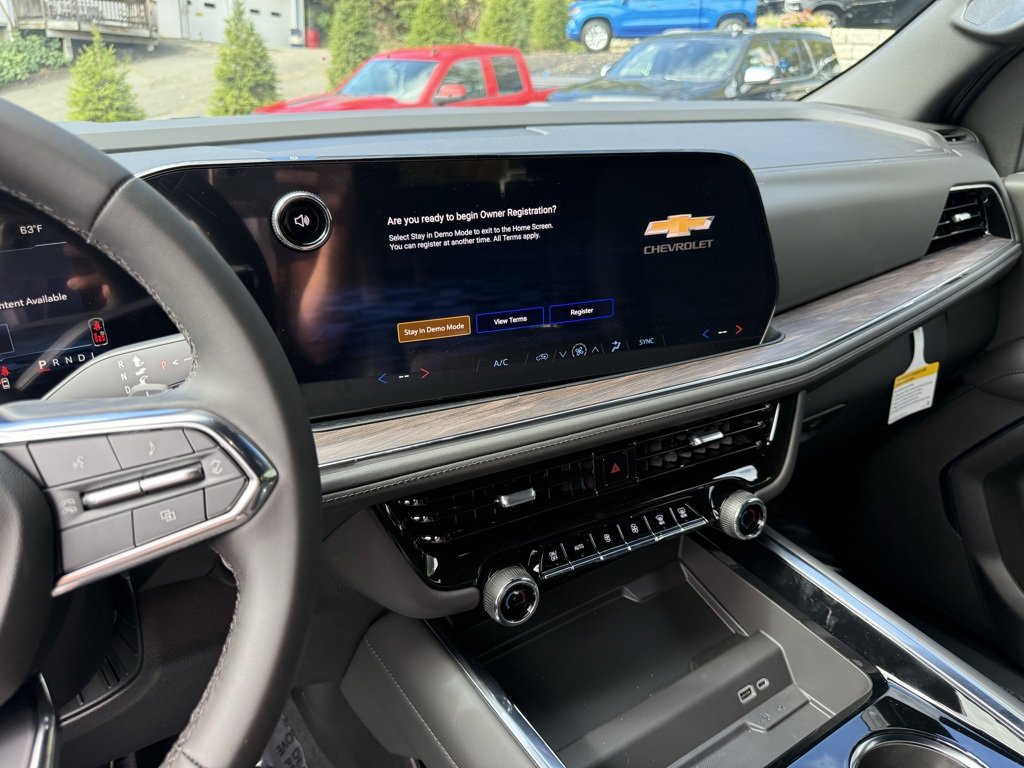 New 2026 Chevrolet Suburban LS image 21