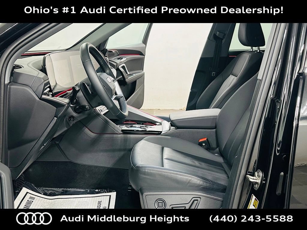 Certified 2025 Audi Q5 Premium w/ Convenience Package AWD/4WD image 11
