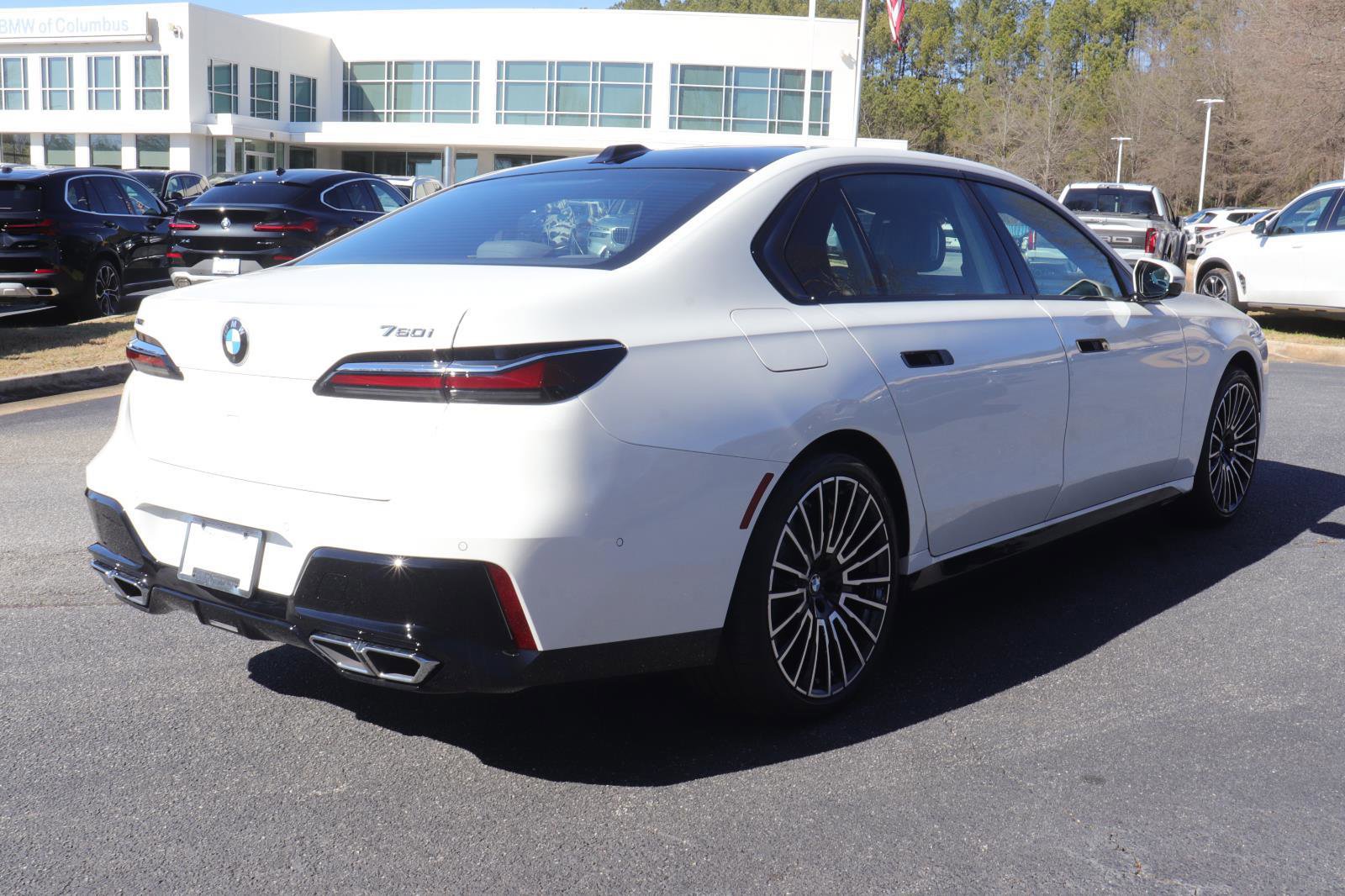 New 2026 BMW 760i xDrive w/ Executive Package image 7