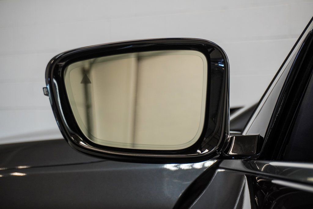 Used 2023 BMW 540i xDrive w/ Premium Package image 46