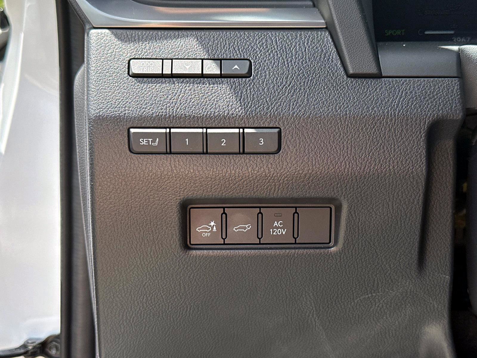 Used 2024 Lexus GX 550 image 26
