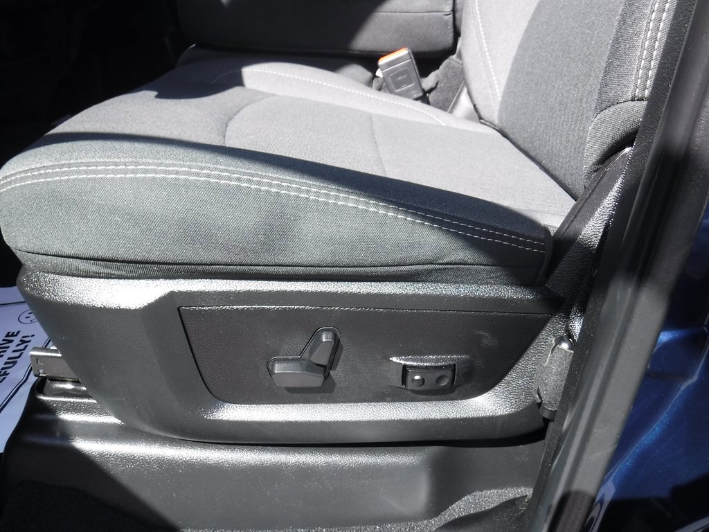 Used 2024 RAM 2500 Big Horn w/ Night Edition image 12