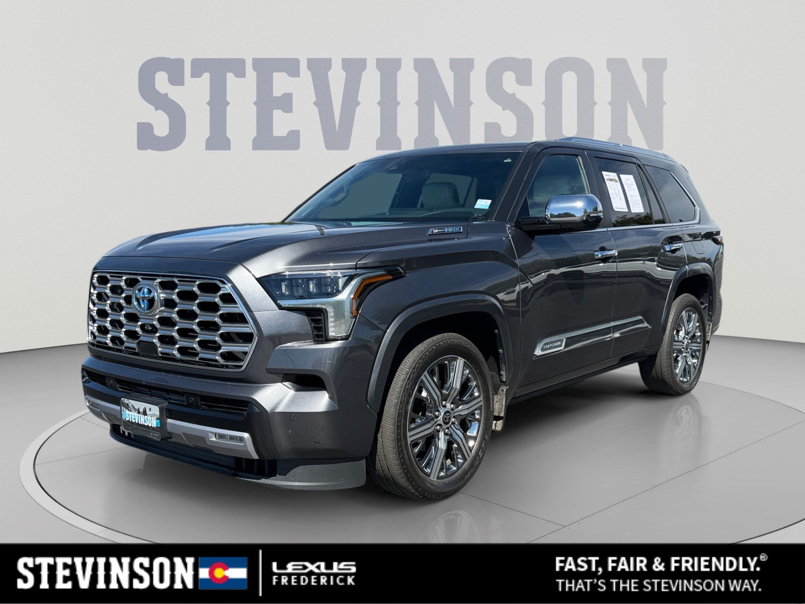 Used 2024 Toyota Sequoia Capstone AWD/4WD video 1
