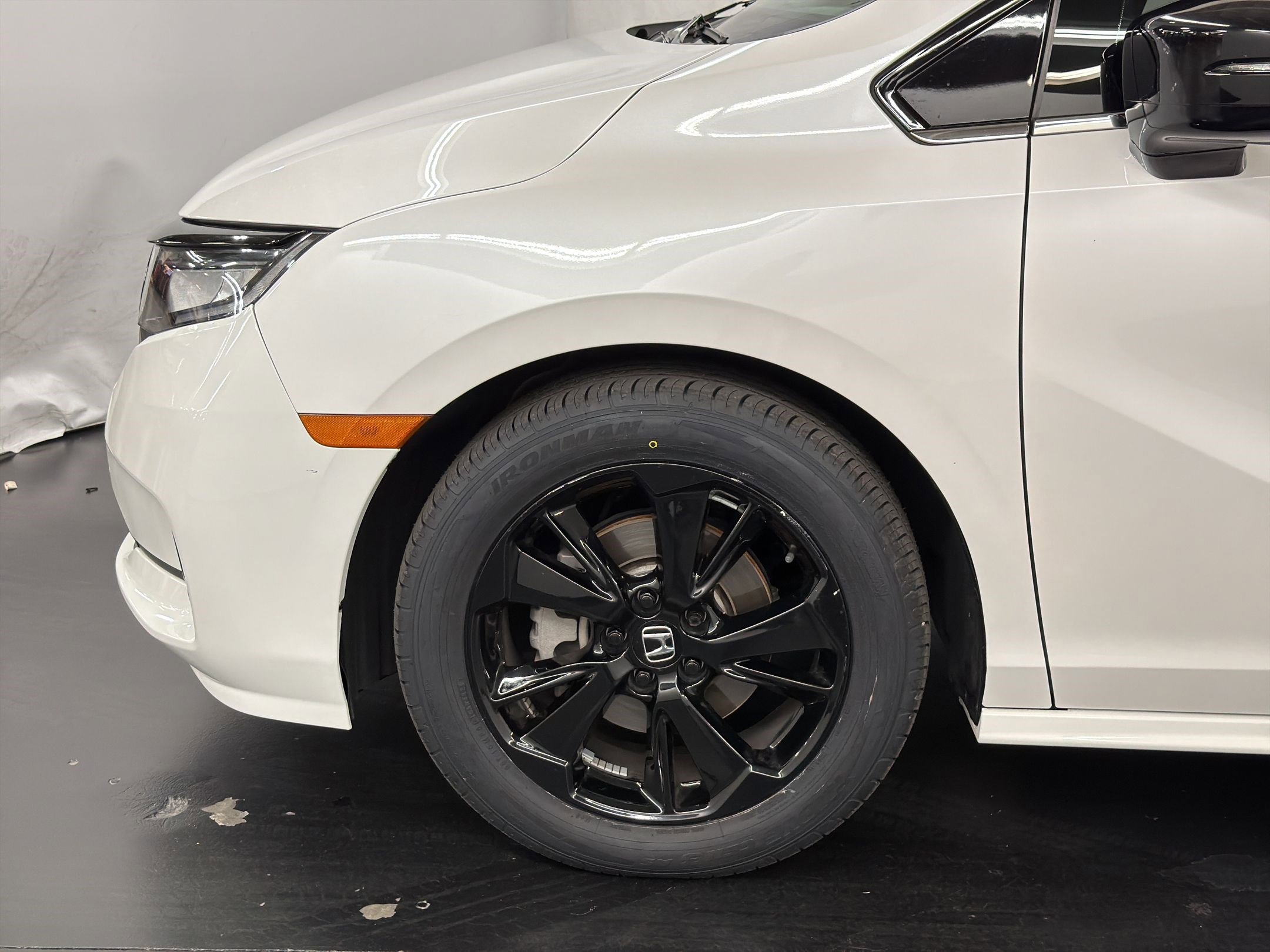 Certified 2023 Honda Odyssey Sport image 12