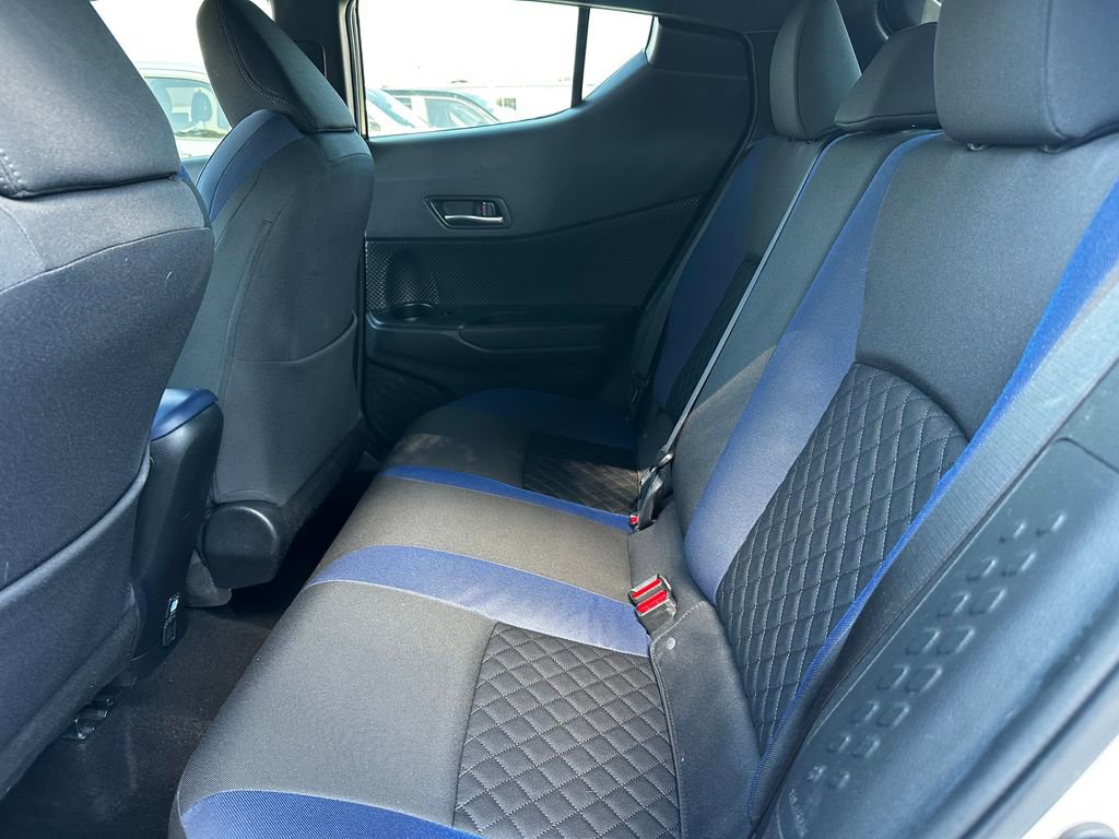 Used 2020 Toyota C-HR XLE image 26