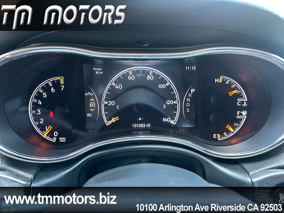 Used 2014 Jeep Grand Cherokee Altitude AWD/4WD image 16