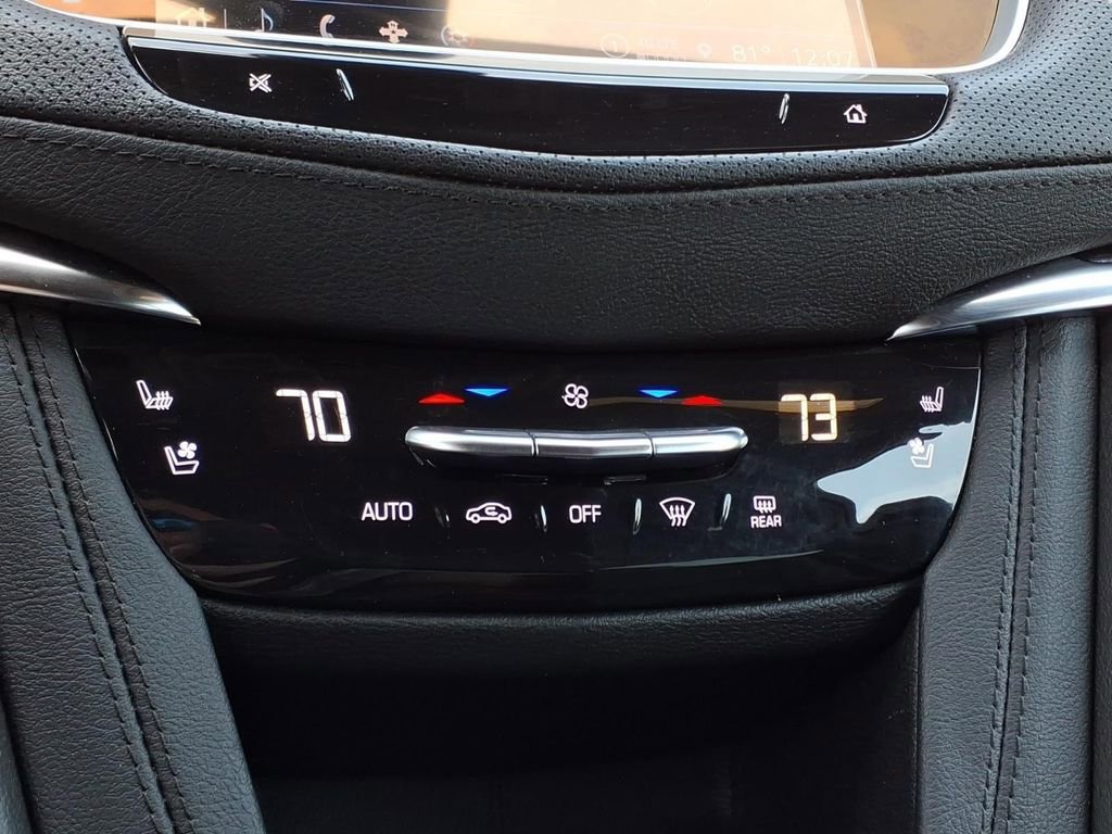Used 2022 Cadillac XT5 Premium Luxury w/ LPO, Floor Liner Package AWD/4WD image 15