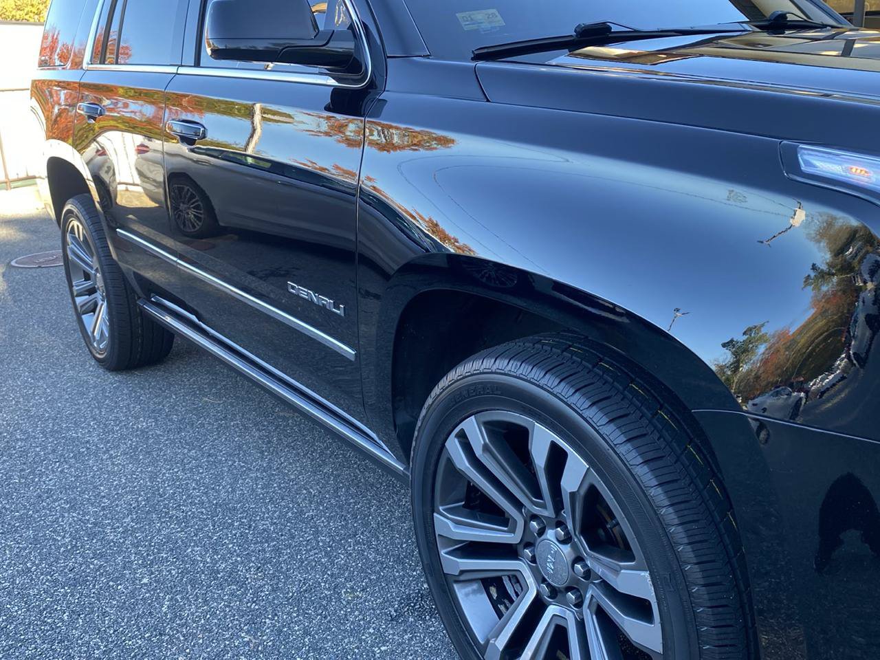 Used 2020 GMC Yukon Denali w/ Denali Premium Package AWD/4WD image 40