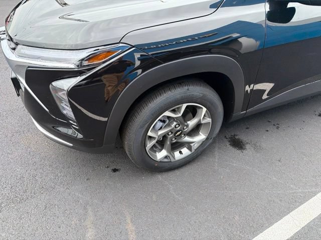New 2026 Chevrolet Trax LT w/ LT Convenience Package FWD image 7