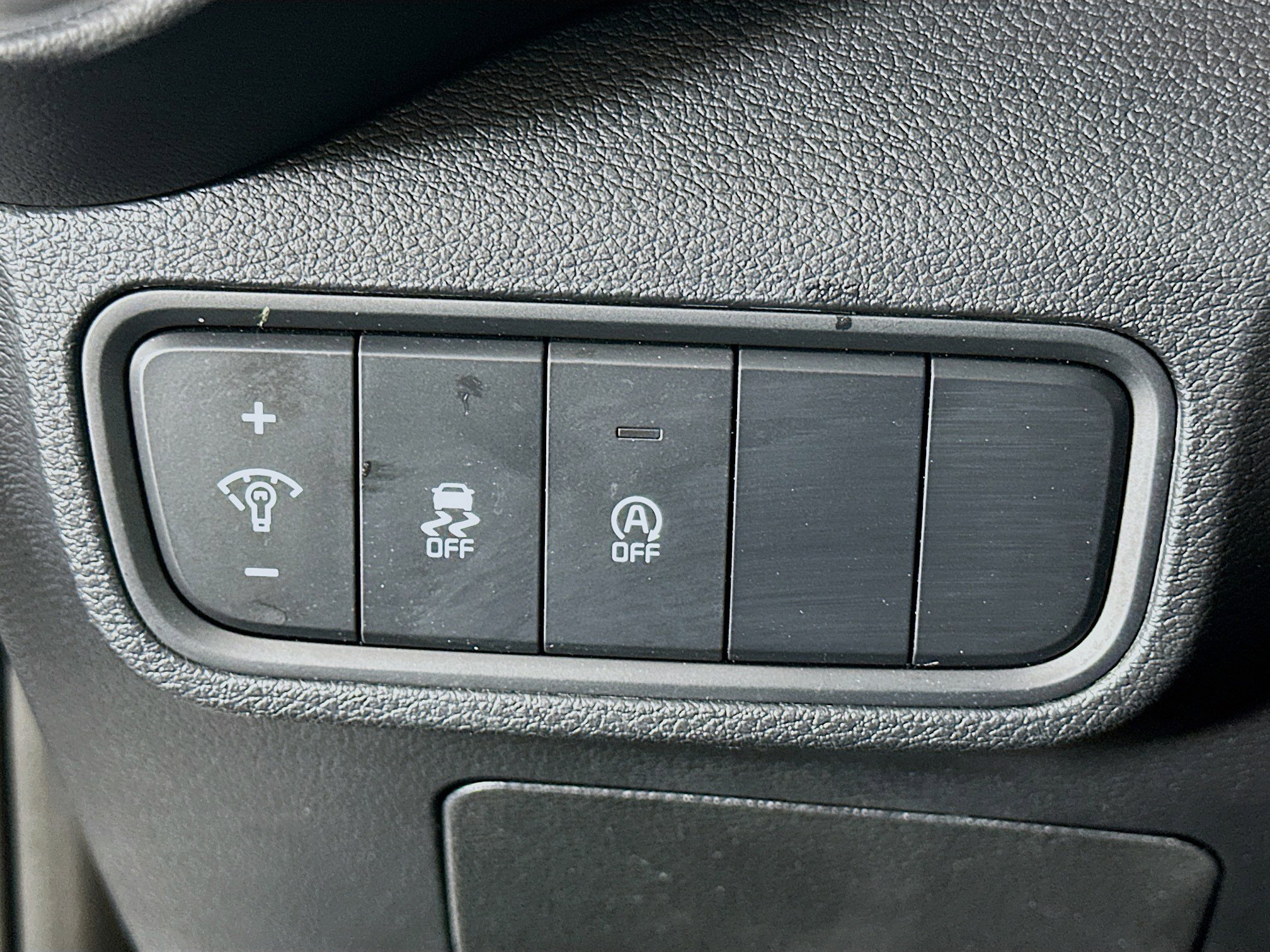 Used 2025 Kia Soul LX w/ LX Technology Package image 17