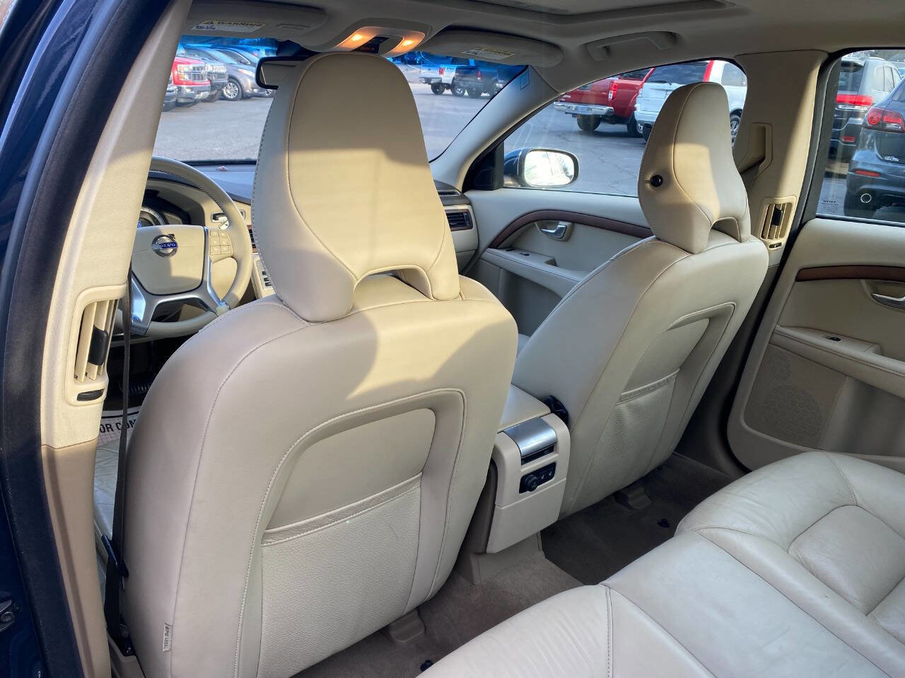 Used 2010 Volvo S80 3.2 image 22