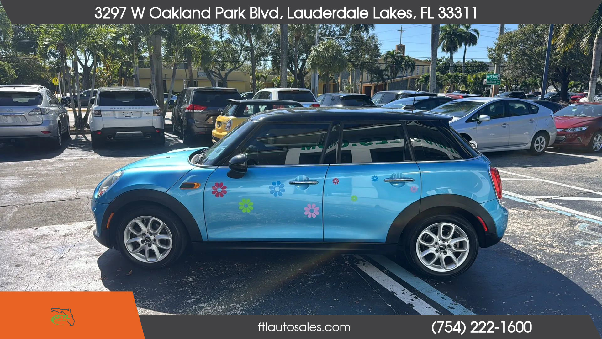 Used 2015 MINI Cooper 4-Door Hardtop image 7