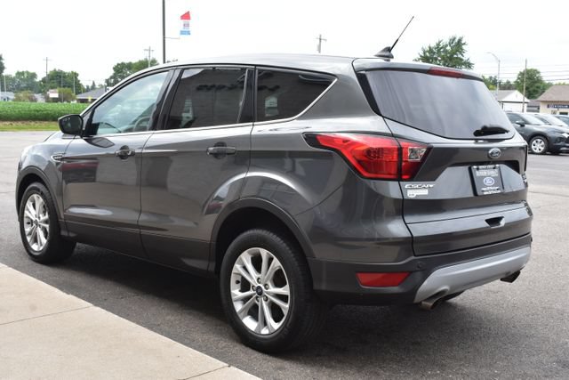 Used 2019 Ford Escape SE FWD image 13