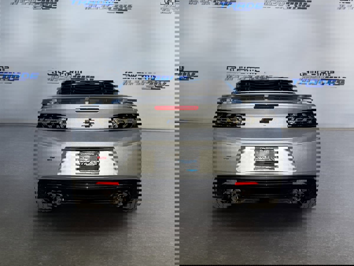 Used 2018 Chevrolet Camaro SS image 6