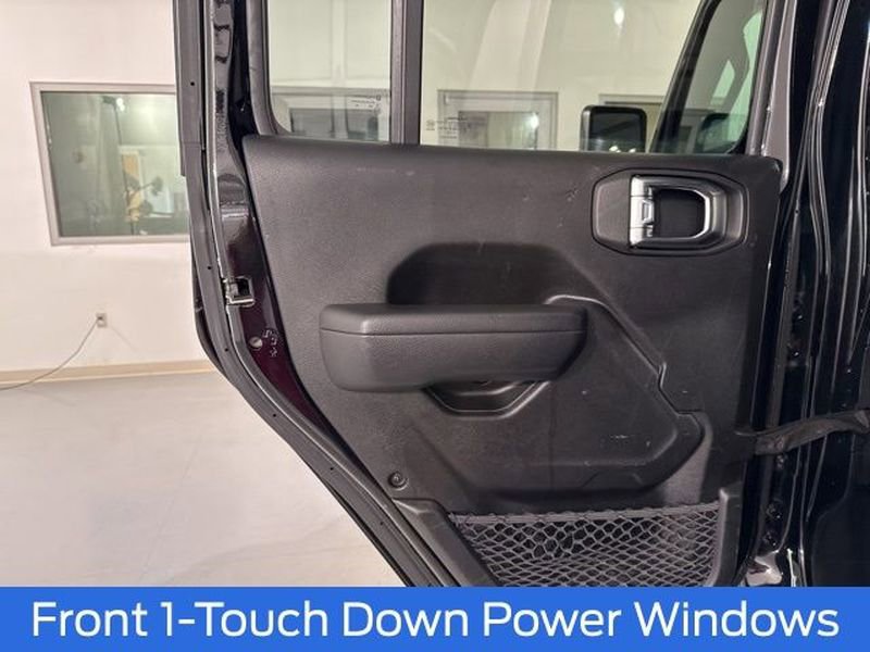 Used 2022 Jeep Wrangler Unlimited Sport image 16