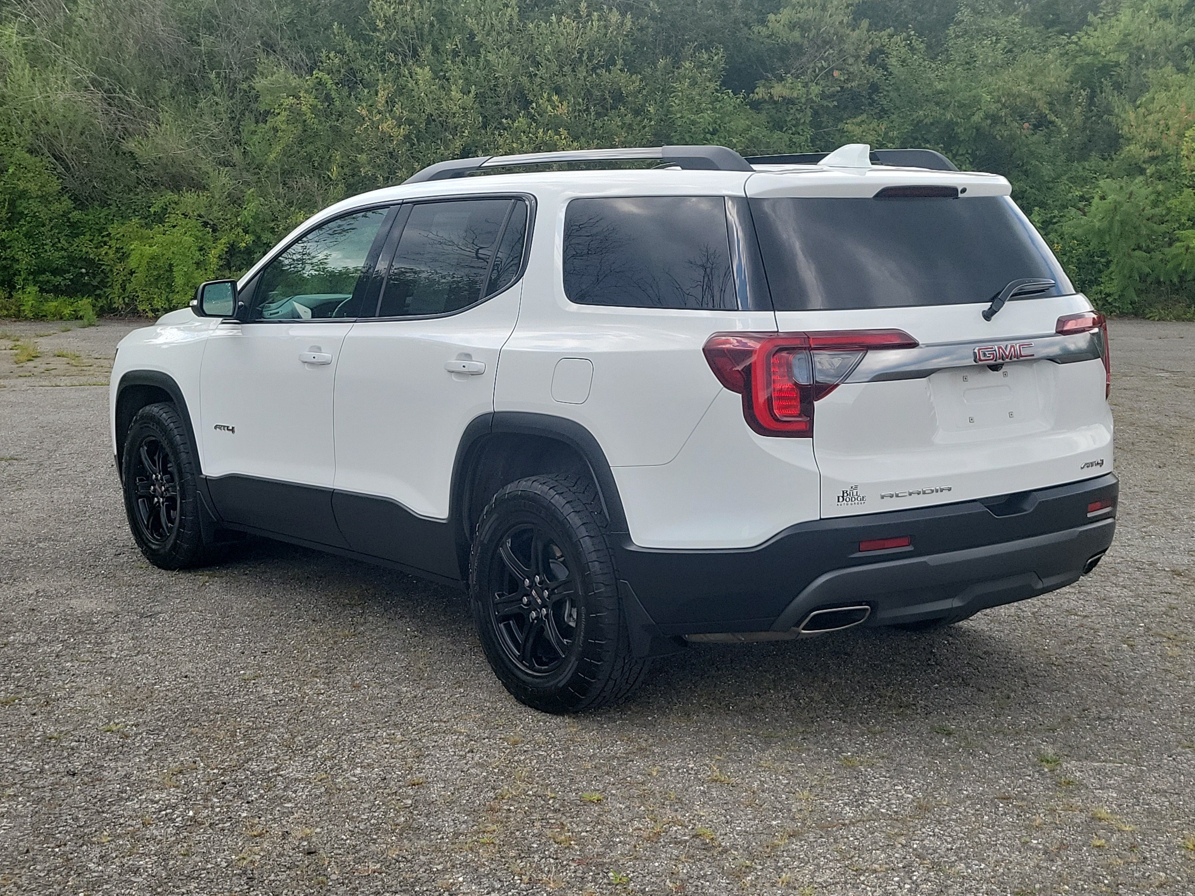 Used 2023 GMC Acadia AT4 w/ Technology Package AWD/4WD image 7