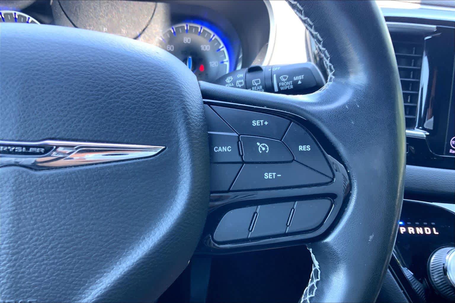 Used 2019 Chrysler Pacifica Touring Plus w/ S Appearance Package FWD image 24