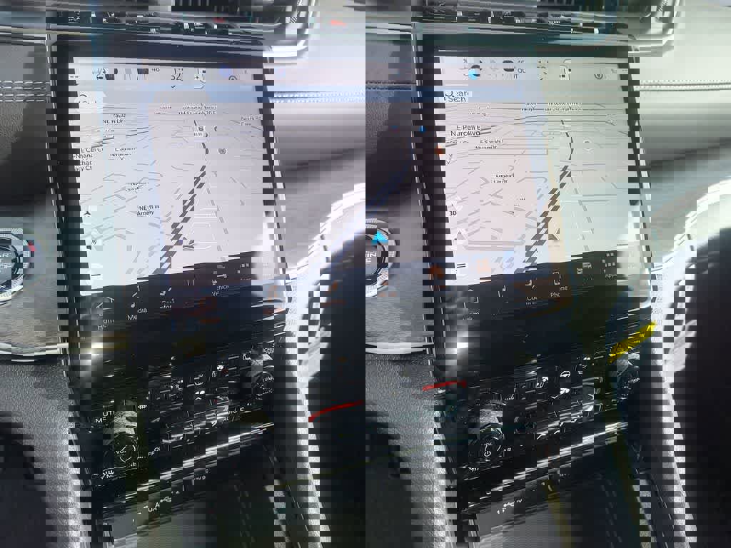 New 2025 Jeep Grand Cherokee Limited w/ Luxury Tech Group II image 18