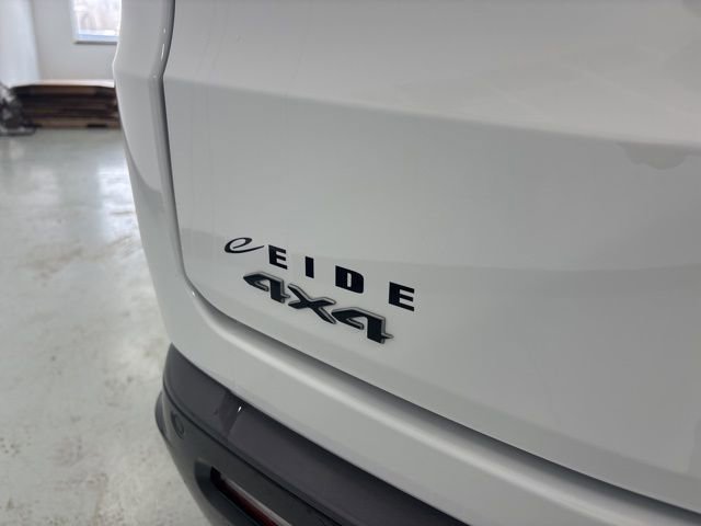 New 2026 Jeep Grand Wagoneer L 4WD w/ Premium Group I image 8